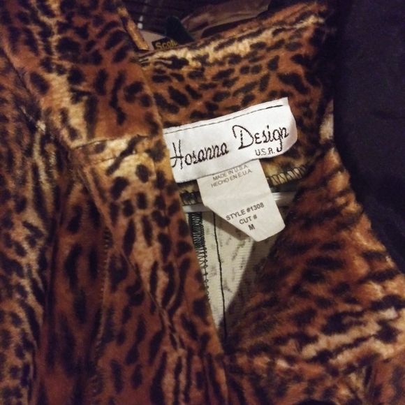 Coat - Picture 2 of 6